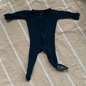 Kickee Pants black zip onesie // 0-3 mos